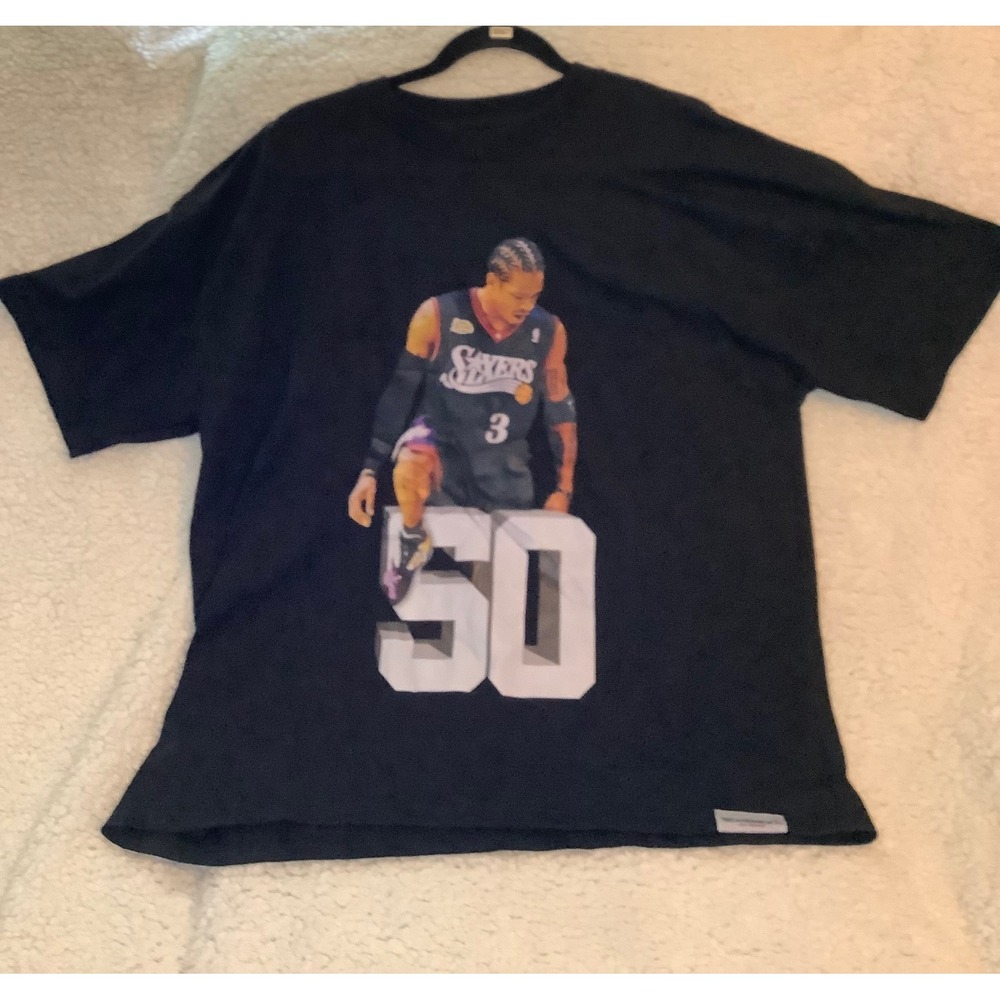 Allen Iverson Philadelphia 76ers Legends Are Forever Black Graphic T-Shirt Mens - Picture 2 of 2